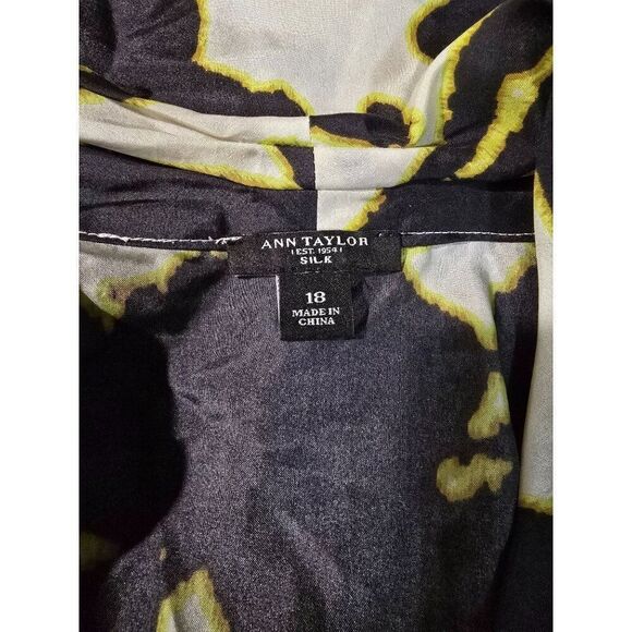 Ann Taylor Womens Silk Cold-Shoulder Blouse Size 18 Floral Print Black & Yellow - Picture 5 of 5